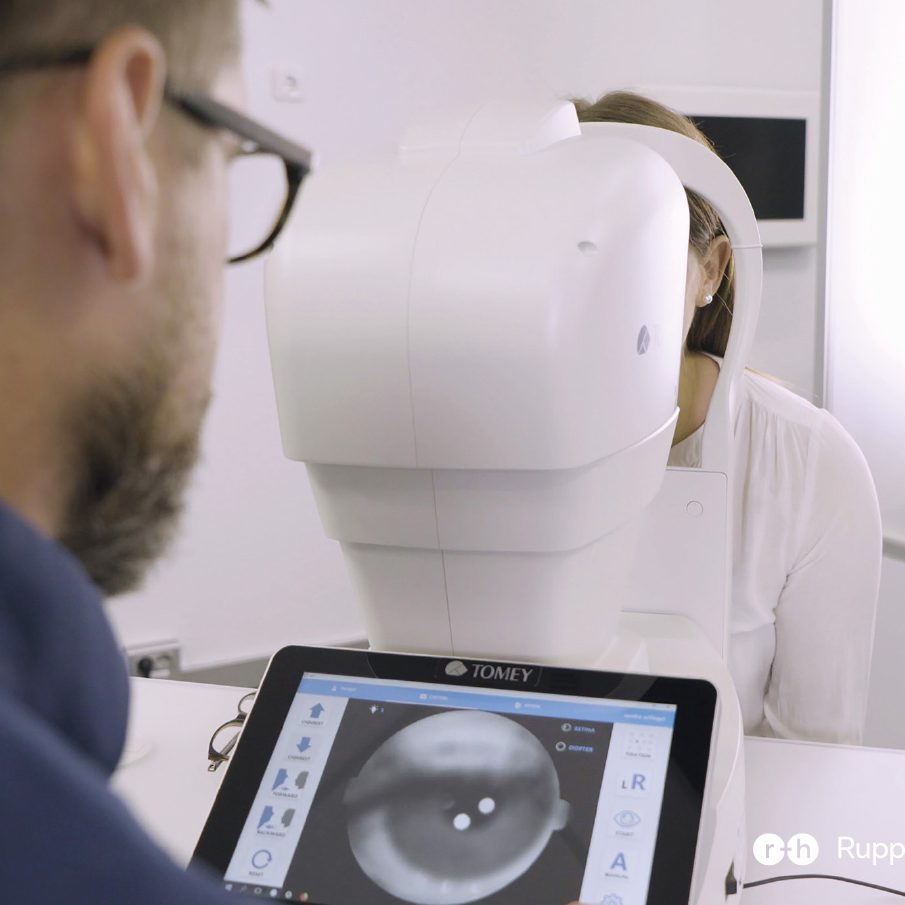 optiker Kontaktlinsen Augenoptik Screening Kontaktlinsenanpassung 